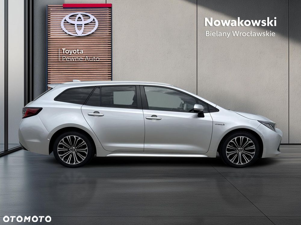 Toyota Corolla 2.0 Hybrid Comfort - 29