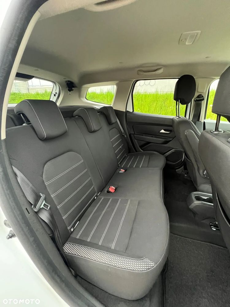 Dacia Duster 1.6 SCe Prestige - 27