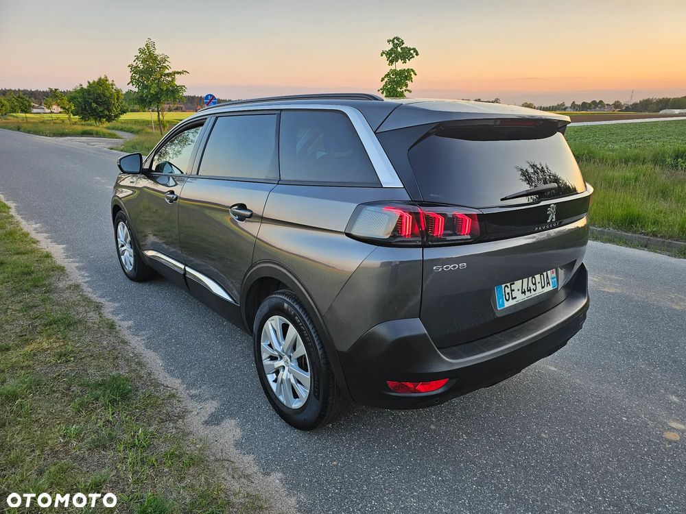 Peugeot 5008 - 4