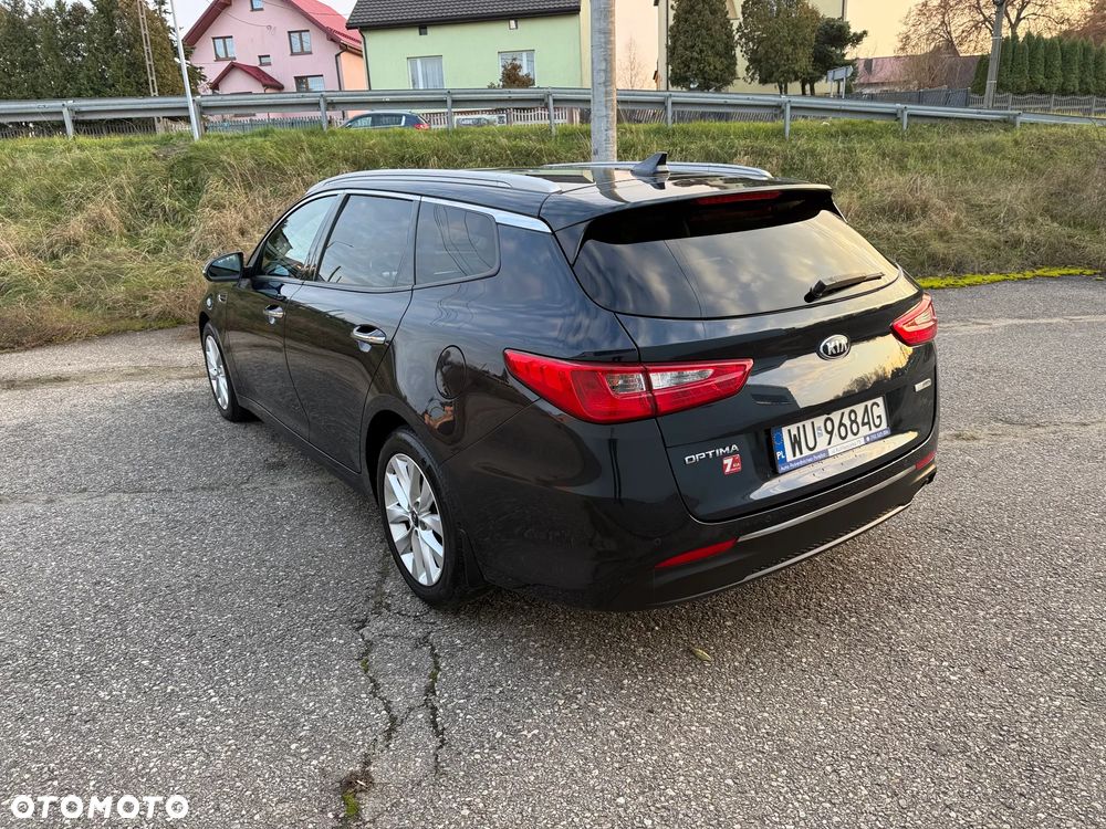 Kia Optima 1.7 CRDI L DCT - 24