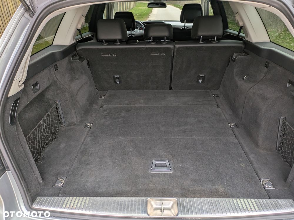 Mercedes-Benz Klasa E 250 CDI 4Matic 7G-TRONIC Avantgarde - 23