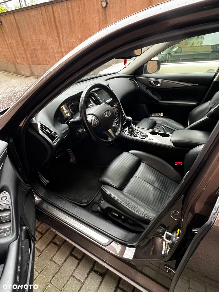 Infiniti Q50 Q50S Hybrid Sport AWD - 24