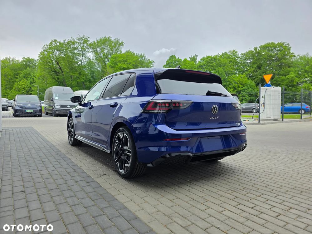 Volkswagen Golf 1.5 eTSI mHEV R-Line Plus DSG - 5
