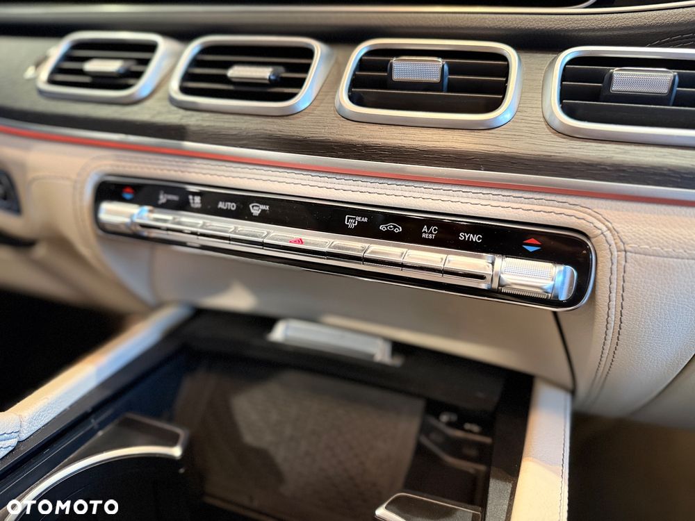 Mercedes-Benz GLS 400 d 4-Matic - 29
