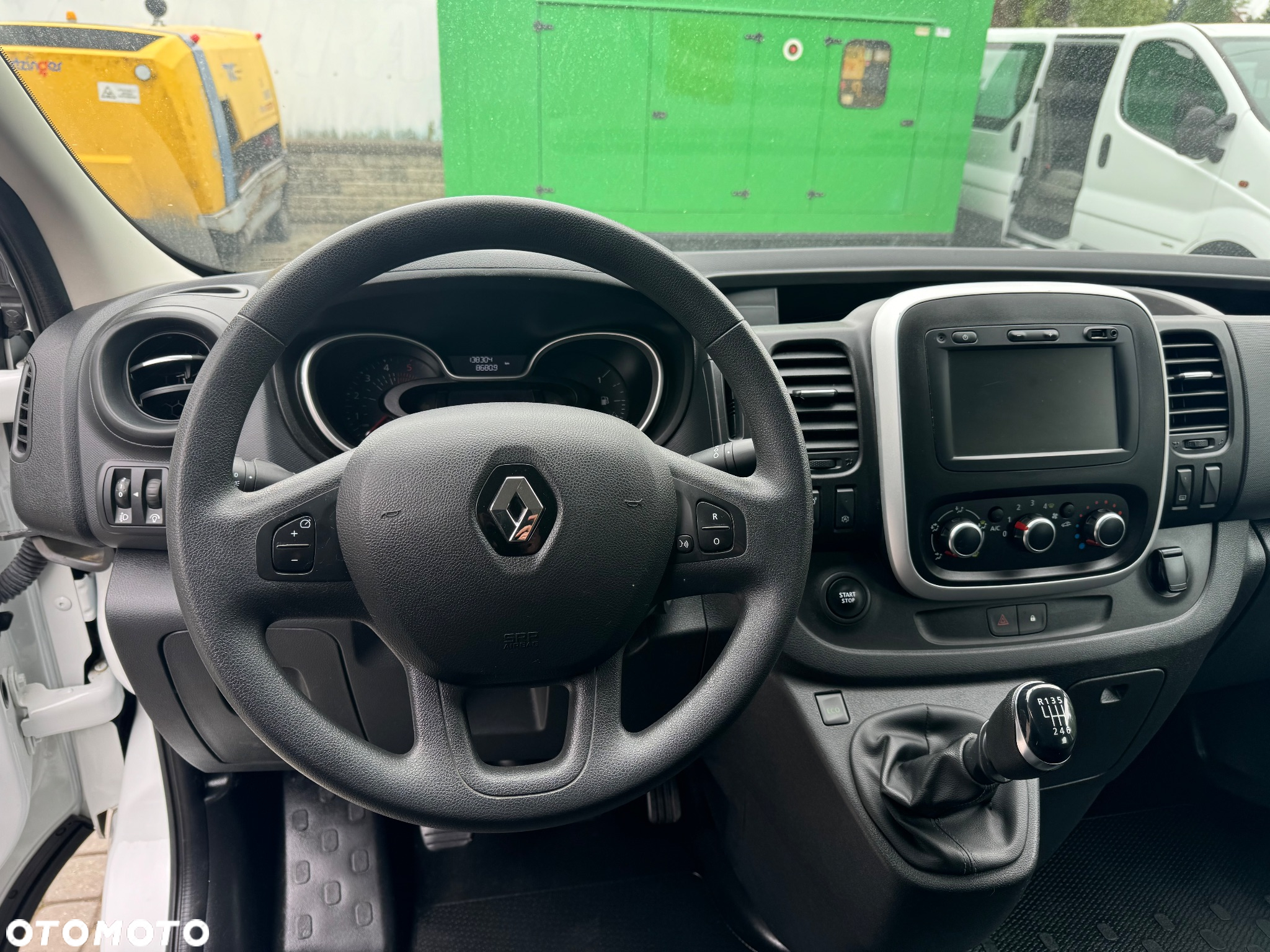 Renault Trafic - 21
