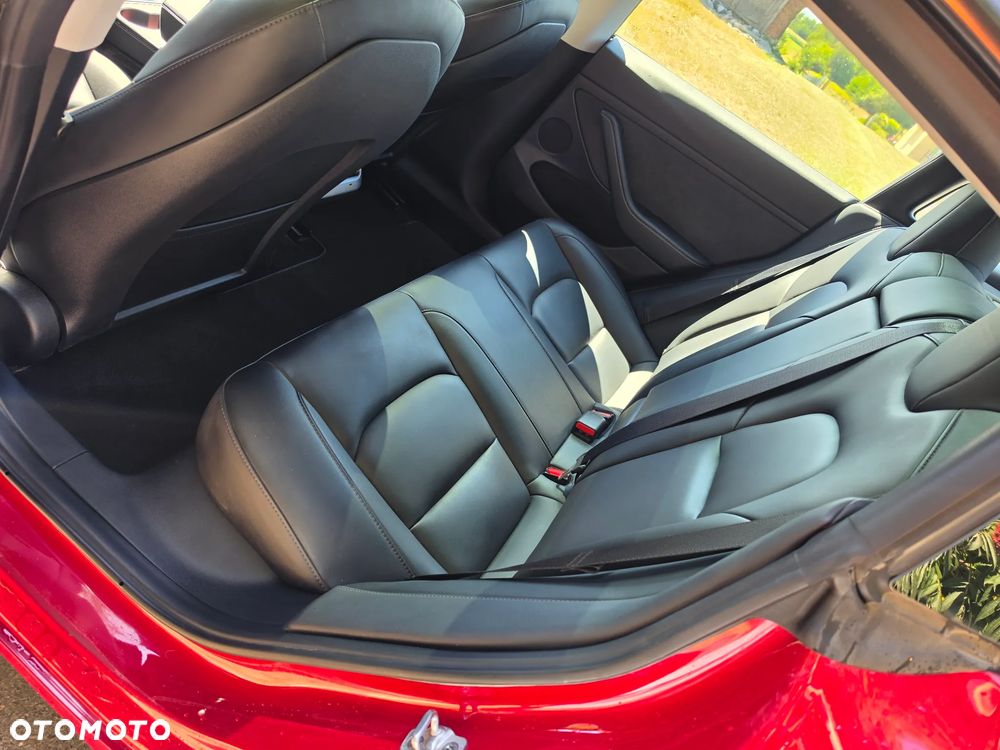 Tesla Model 3 - 18