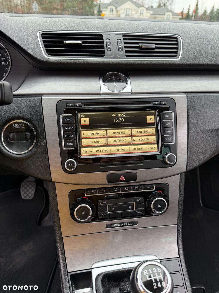 Volkswagen Passat 2.0 Blue TDI DPF Highline - 31