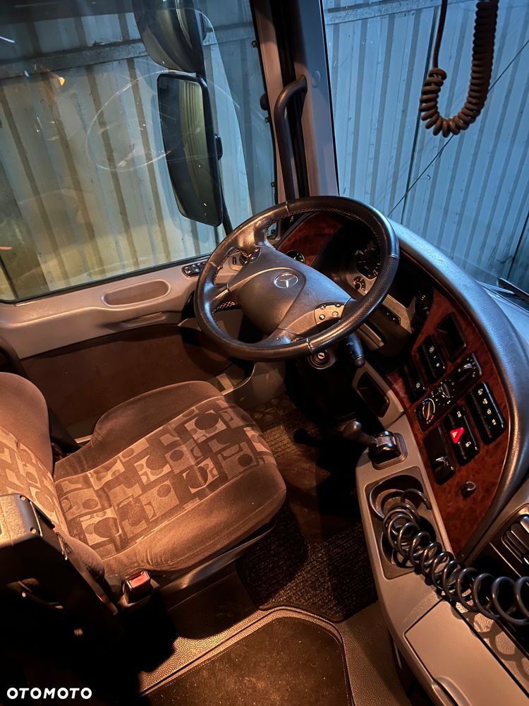 Mercedes-Benz Actros - 9