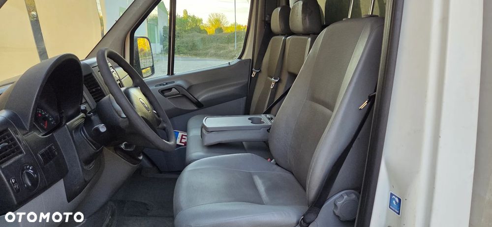 Volkswagen Crafter - 16