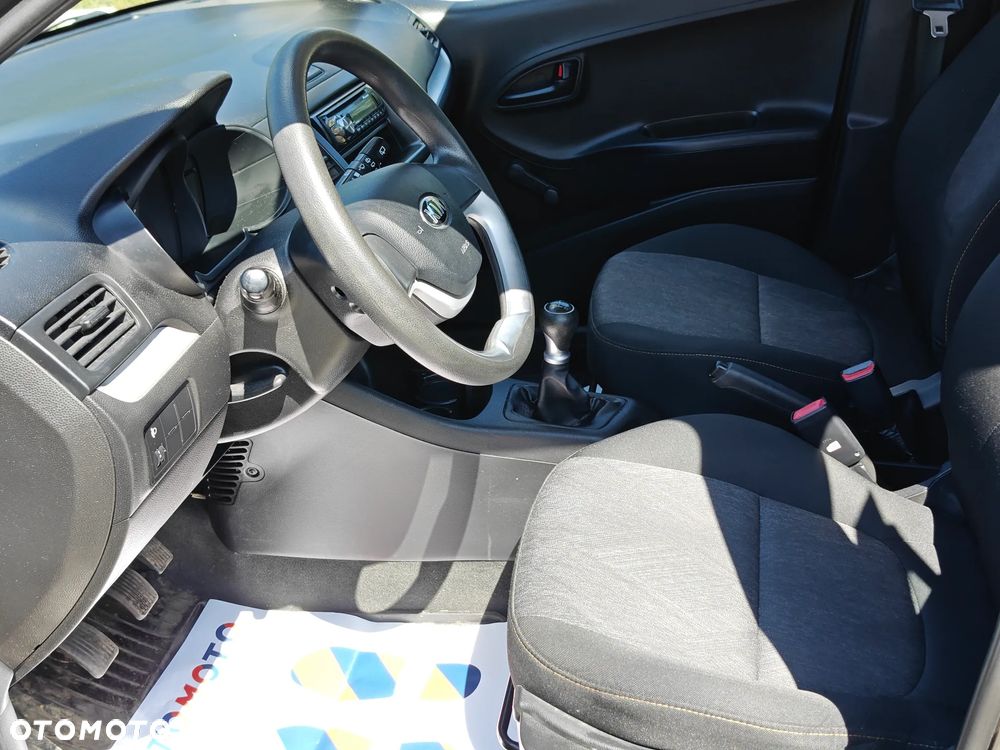 Kia Picanto 1.0 L - 10