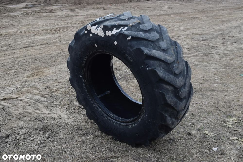 Opona/ opony 15.5/80 R24 400/80 R24 Michelin Solideal - 13