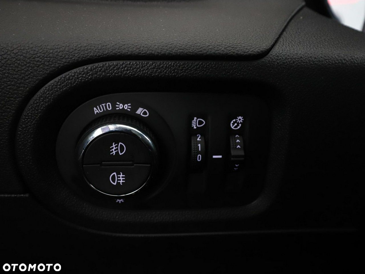 Opel Grandland X 1.2 T GPF Design Line S&S - 35