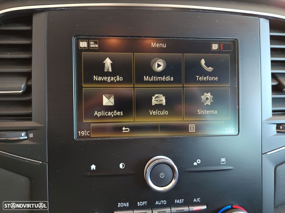 Renault Mégane Grand Coupe 1.3 TCe Limited J17 - 23