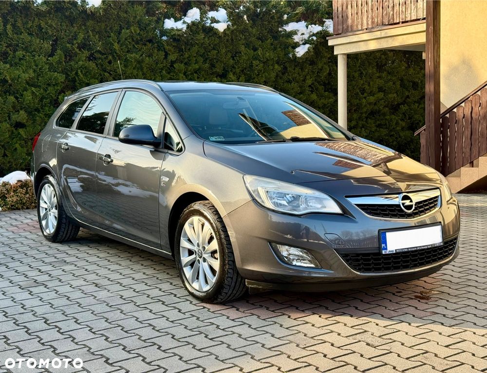 Opel Astra 1.7 CDTI Cosmo - 4