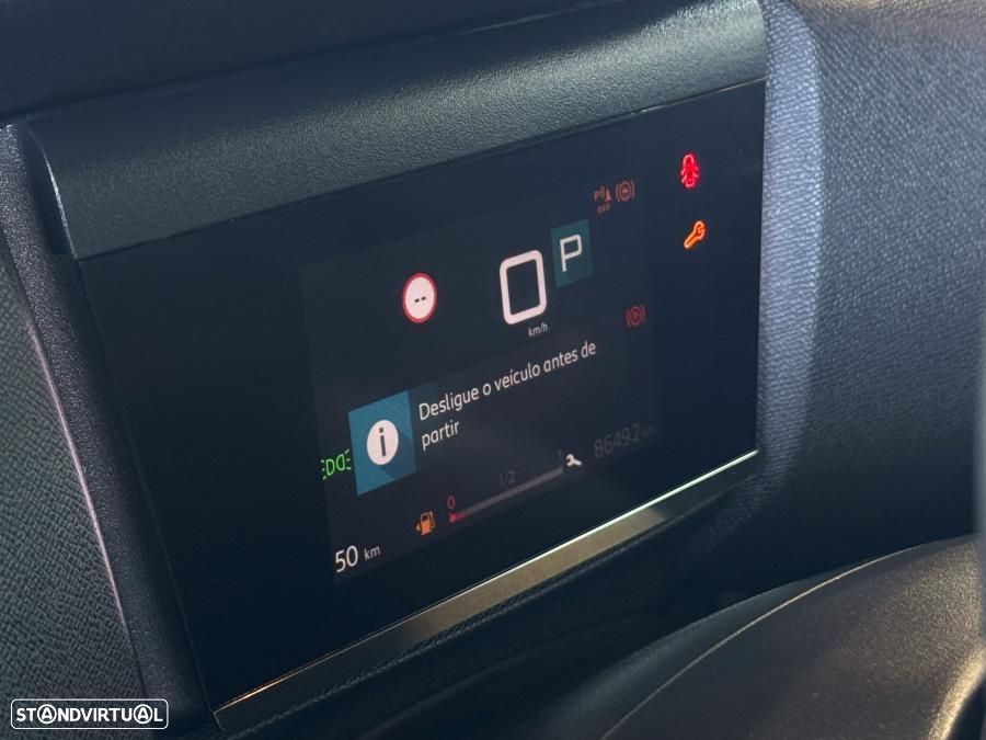 Citroën C4 X 1.2 PureTech Max EAT8 - 17