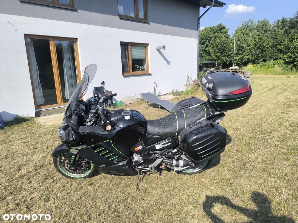 Kawasaki GTR - 8