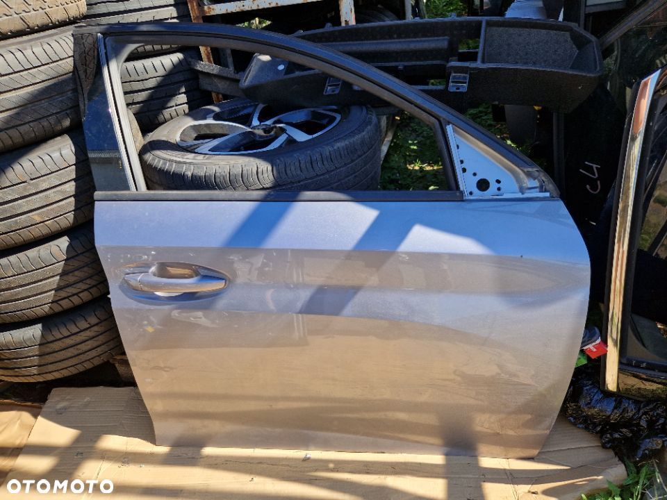 Peugeot 208 II drzwi przód i tył