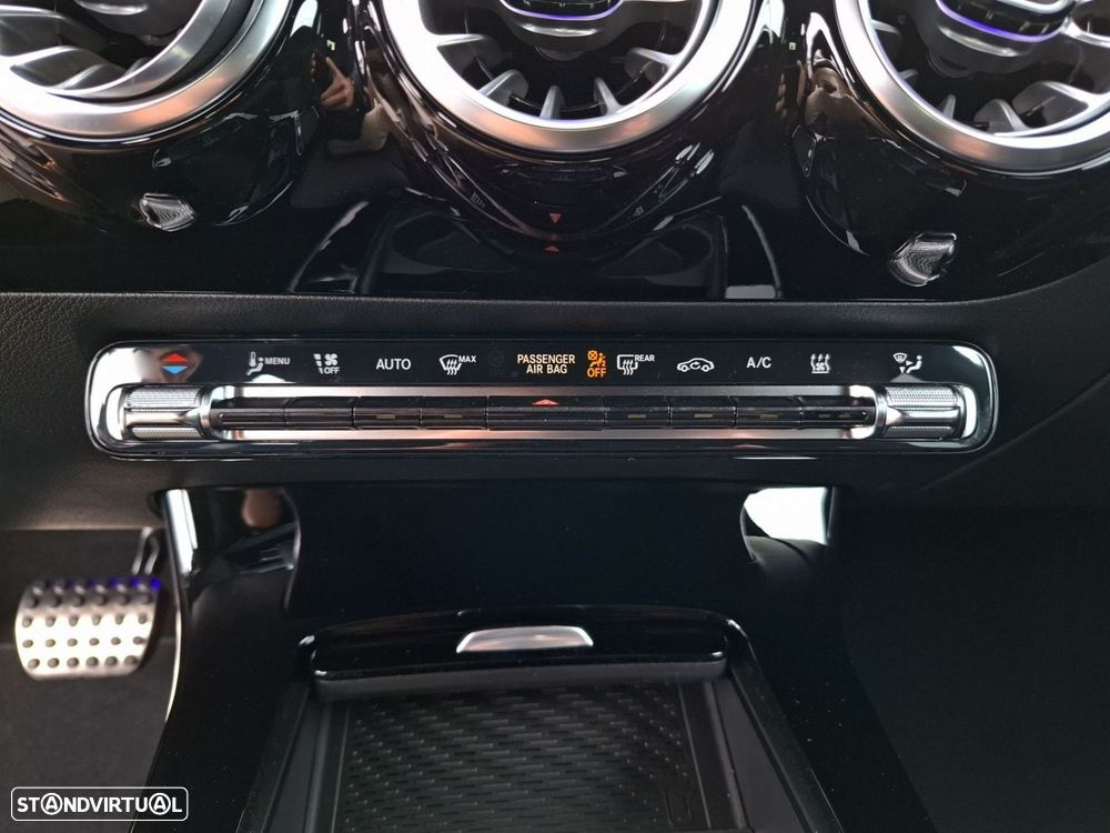 Mercedes-Benz CLA 250 e Shooting Brake AMG Line — fotografia 23