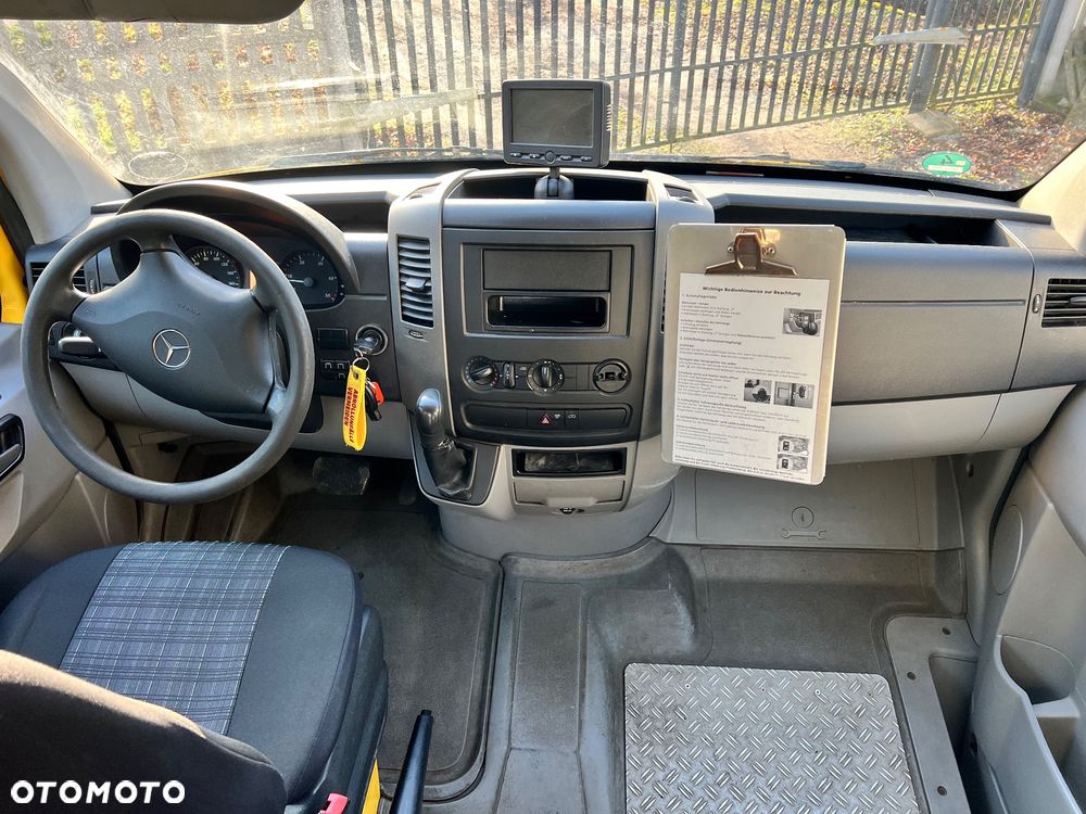 Mercedes-Benz SPRINTER - 8