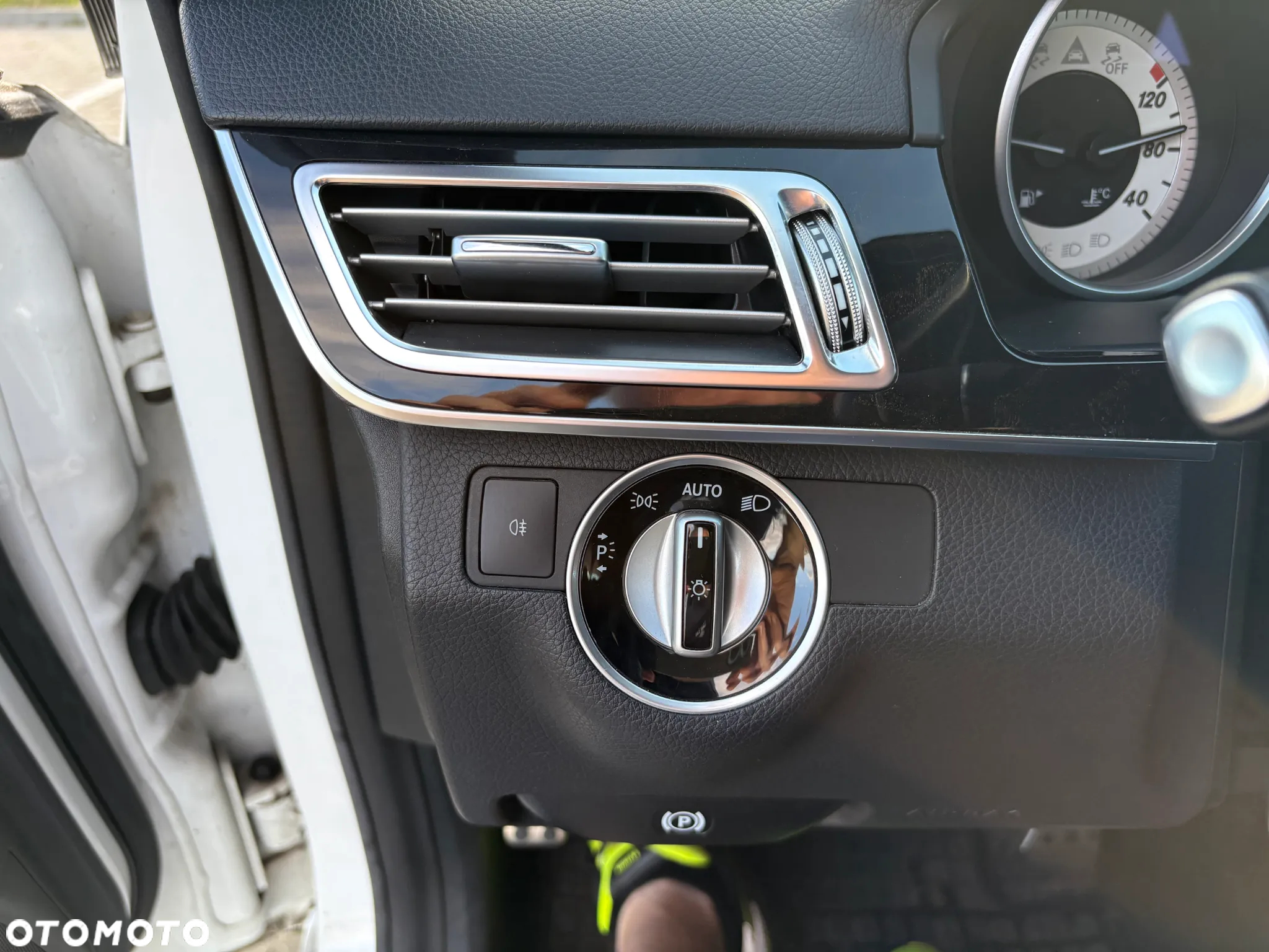 Mercedes-Benz Klasa E 220 BlueTEC 4-Matic Avantgarde - 18