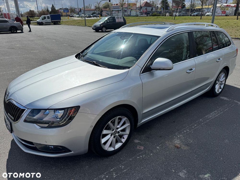 Skoda Superb Combi 1.6 TDI GreenLine - 2