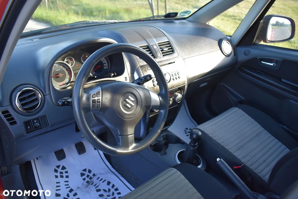 Suzuki SX4 1.6 VVT 4x2 Limited - 23