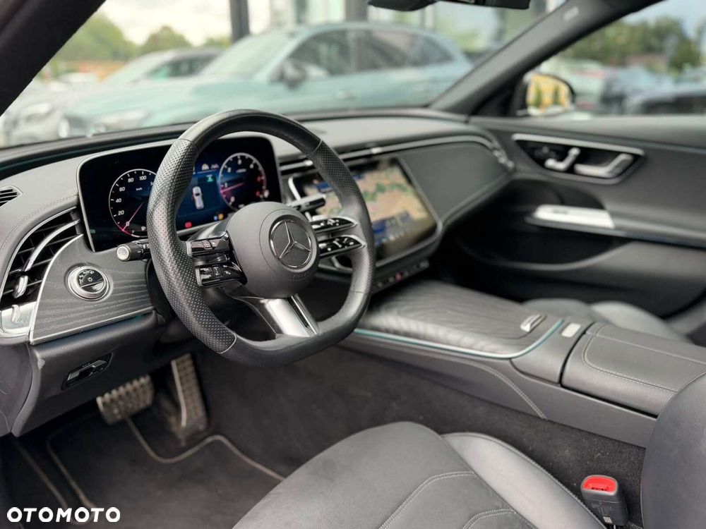 Mercedes-Benz Klasa E 220 d mHEV AMG 9G-Tronic - 12