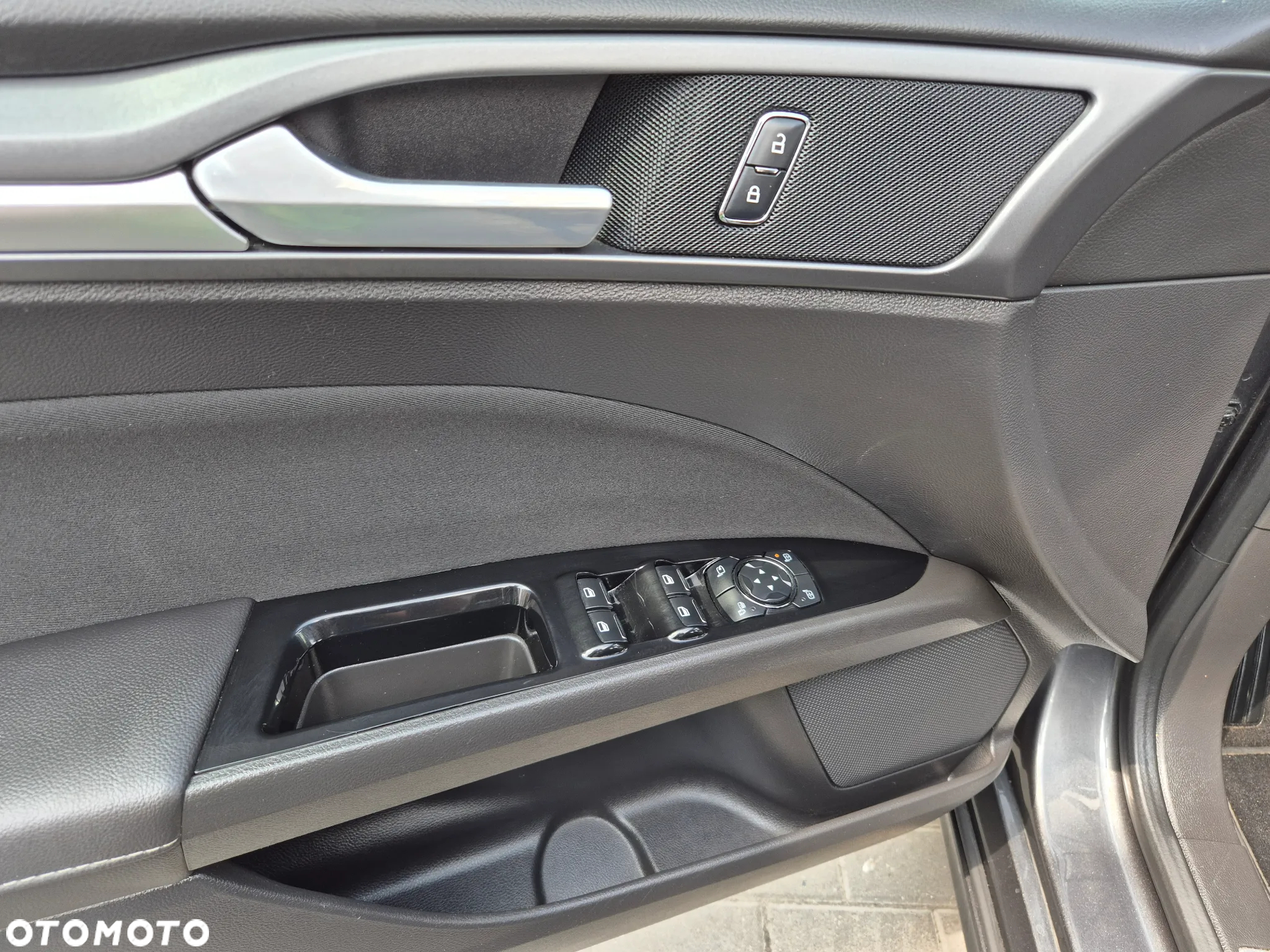 Ford Mondeo Turnier 2.0 TDCi Start-Stopp Titanium - 25