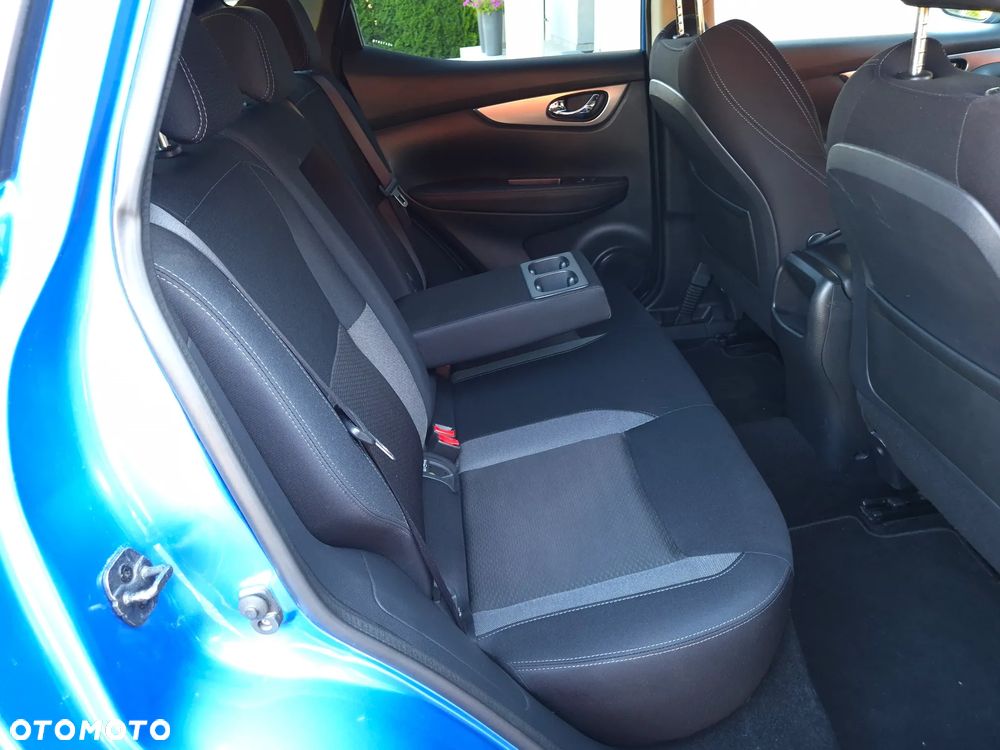 Nissan Qashqai 1.3 DIG-T N-Connecta - 31