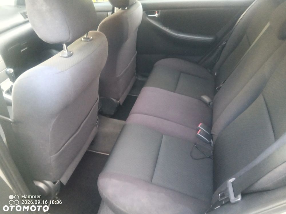 Toyota Corolla 1.4 Sol - 17