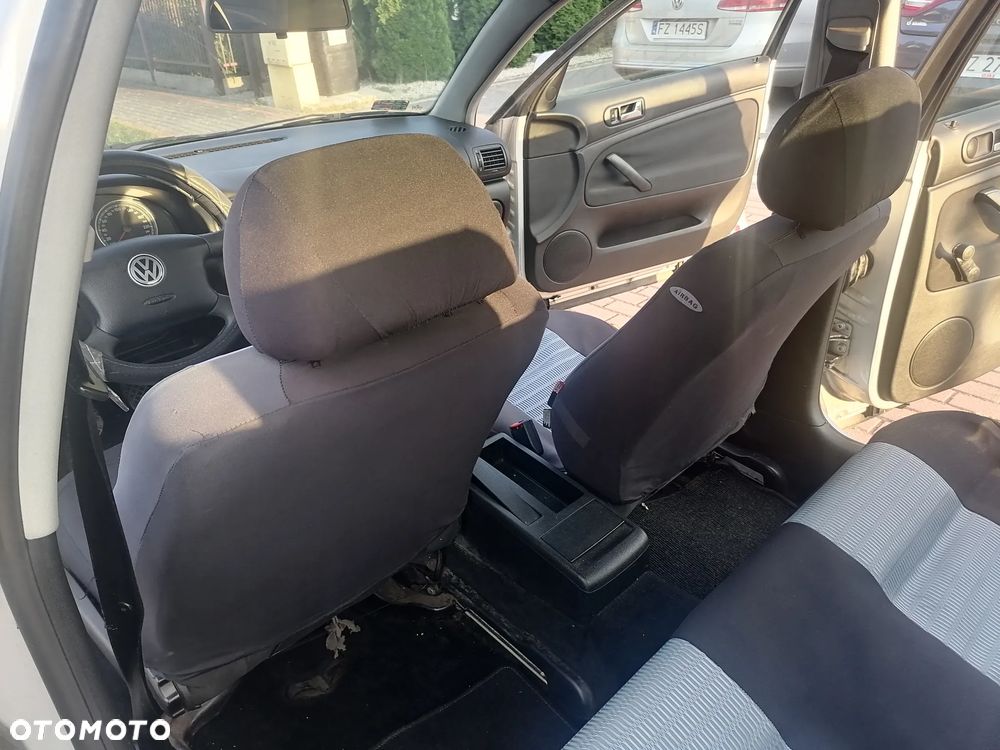Volkswagen Passat 1.9 TDI - 14