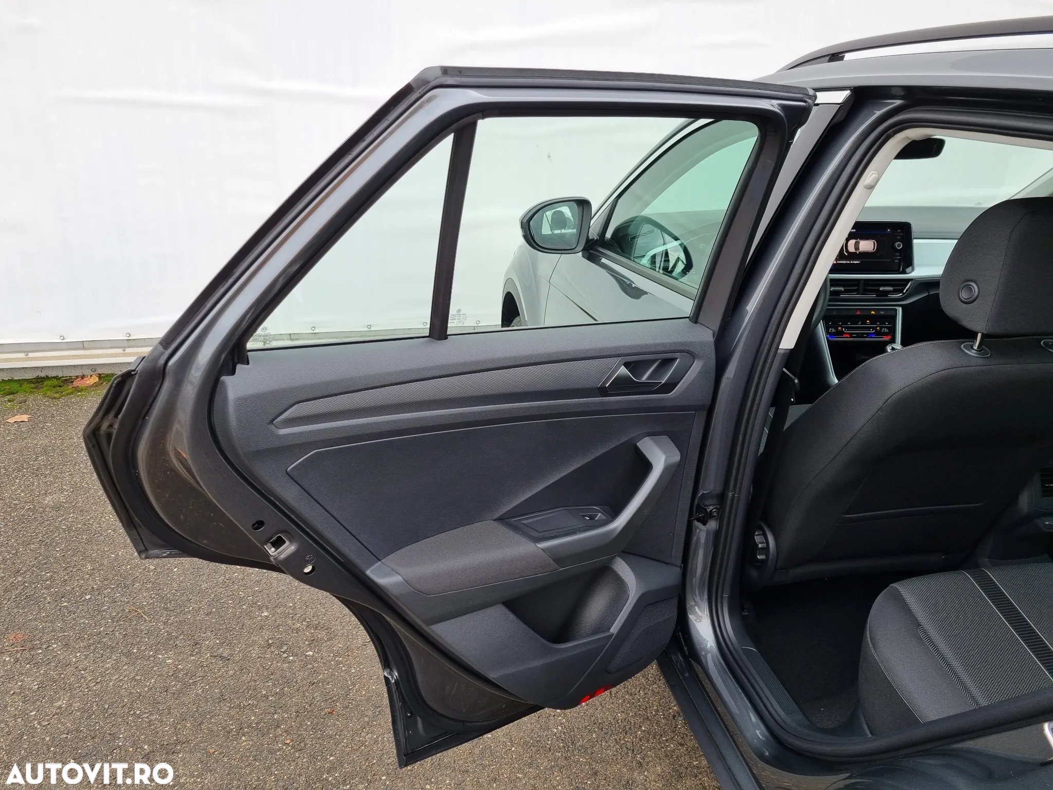 Volkswagen T-ROC 1.0 TSI Life - 9