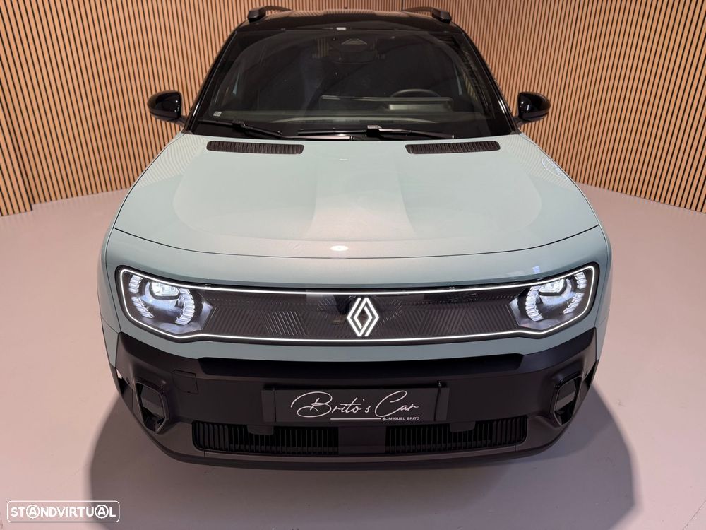 Renault 4 E-Tech 52 kWh Iconic Autonomia Conforto - 28