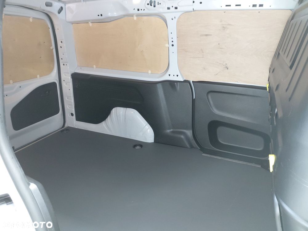 Toyota PROACE CITY - 10