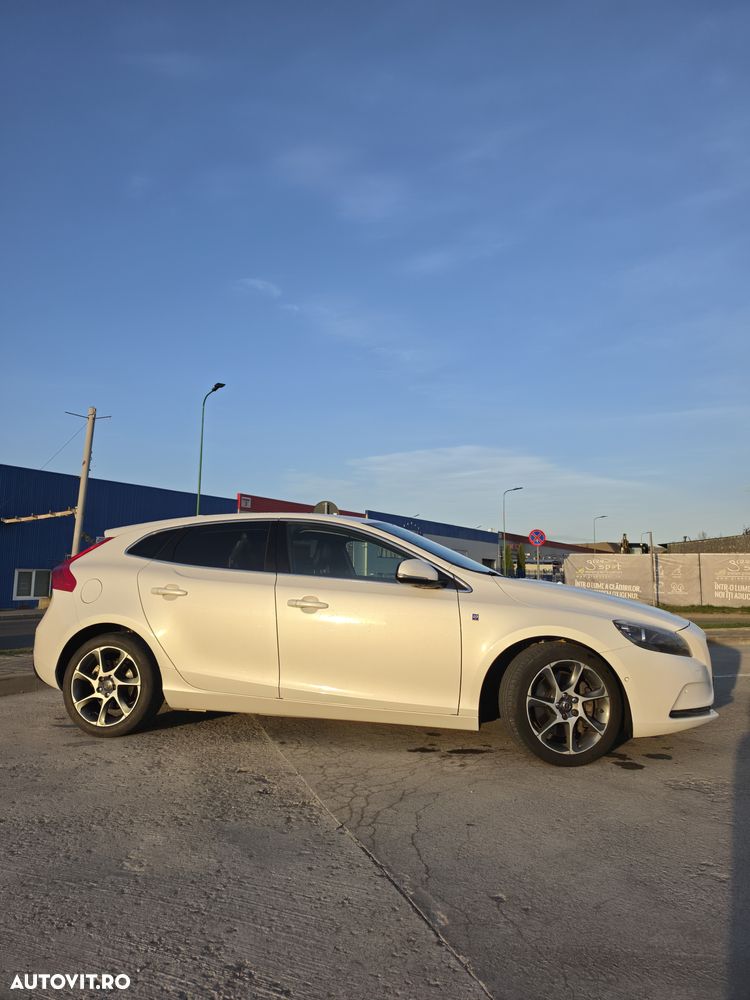 Volvo V40 D2 Geartronic Ocean Race - 3