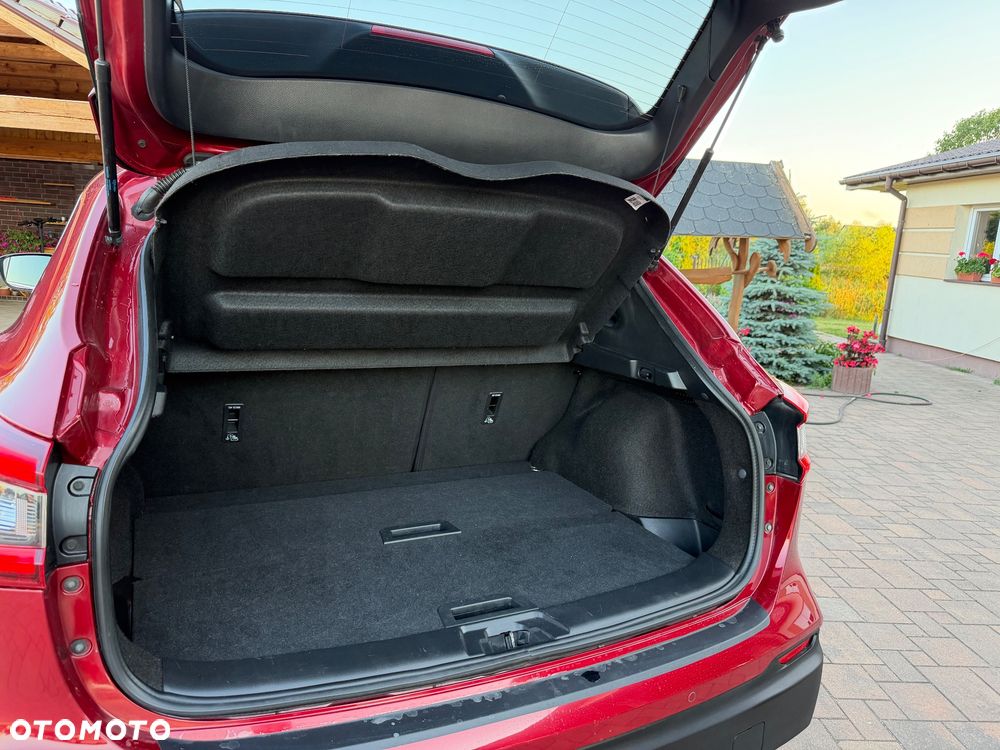 Nissan Qashqai 1.3 DIG-T Tekna+ - 23