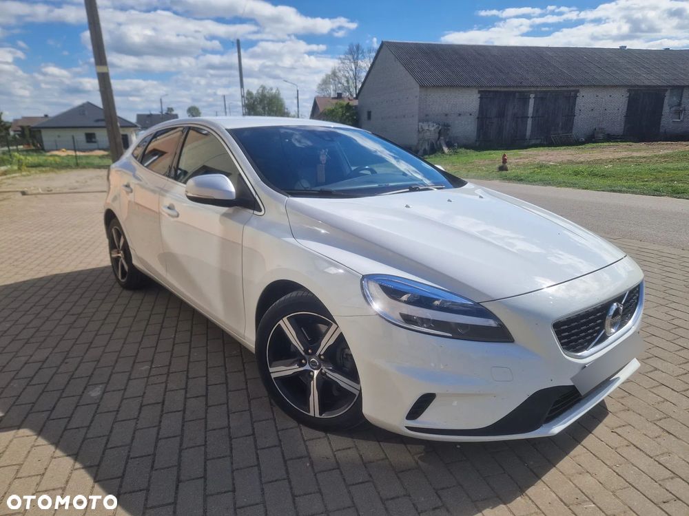 Volvo V40 D3 Geartronic RDesign - 13