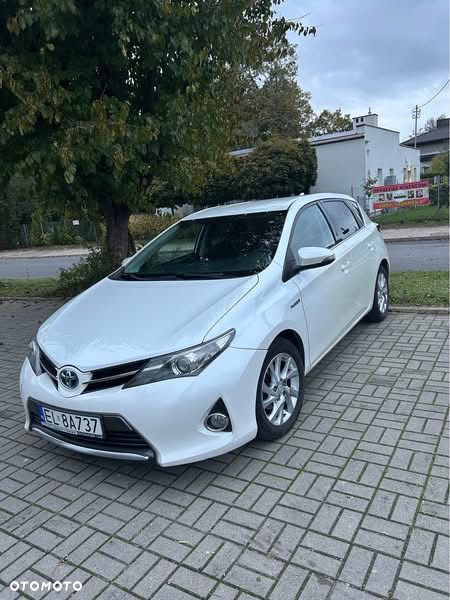 Toyota Auris - 1