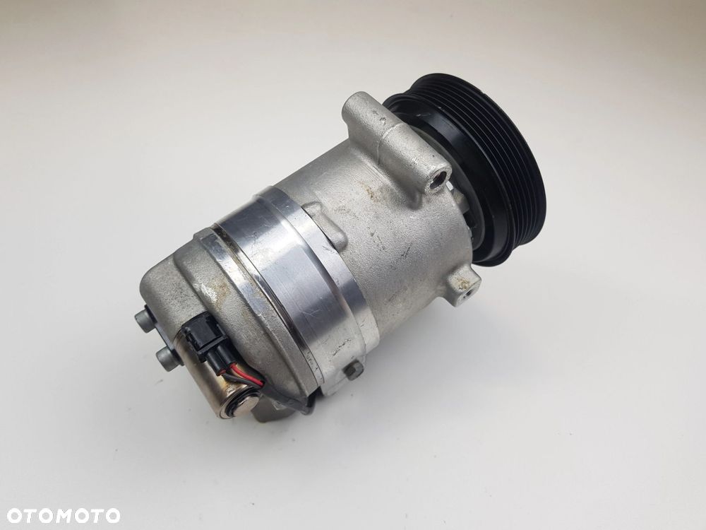 Kompresor Sprężarka klimatyzacji Volkswagen Audi 140302 - 6