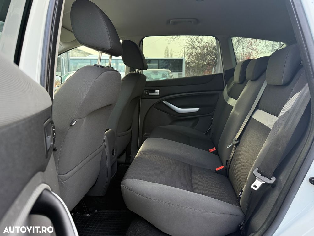 Ford Kuga 2.0 TDCi 4x4 Titanium - 15