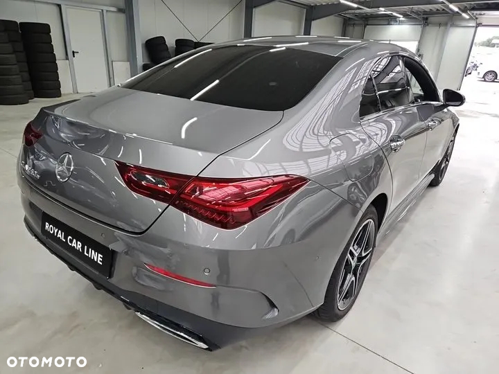 Mercedes-Benz CLA 200 7G-DCT - 3