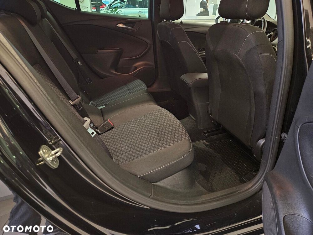 Opel Astra 1.4 T GPF Enjoy S&S - 11