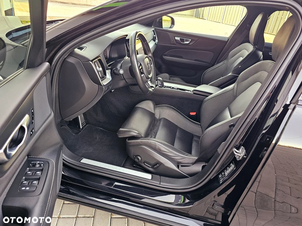 Volvo V60 B4 D Geartronic RDesign - 28