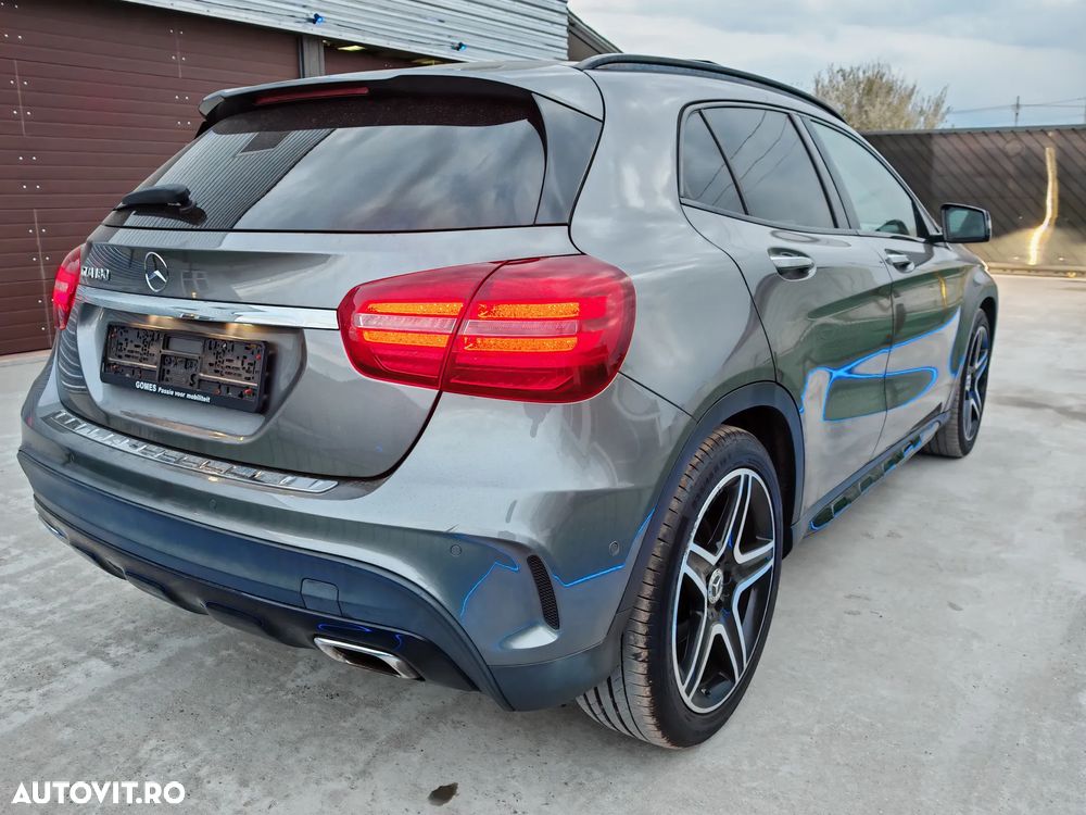 Mercedes-Benz GLA 200 7G-DCT AMG Line - 20