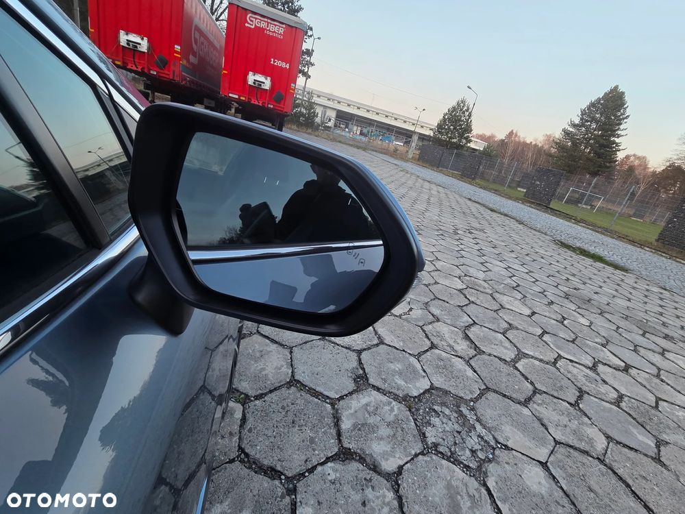 Toyota Corolla 1.8 Hybrid Executive - 8