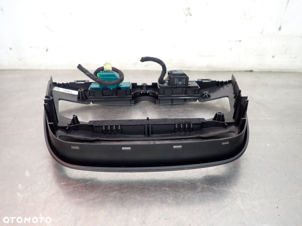 PANEL PRZEŁĄCZNIKÓW OPEL INSIGNIA A - 3