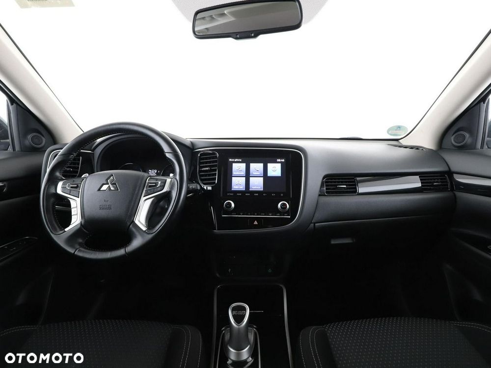 Mitsubishi Outlander 2.4 4WD - 16