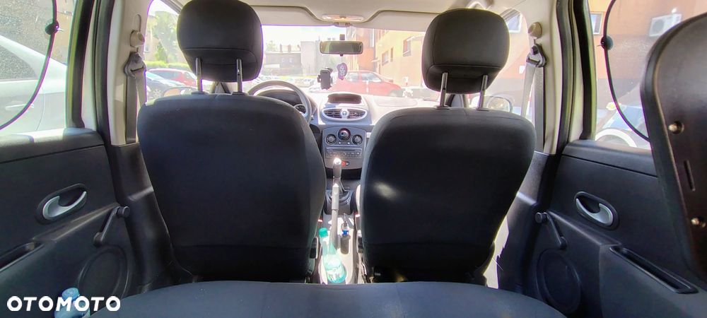 Renault Clio 1.2 16V Alize Euro5 - 10