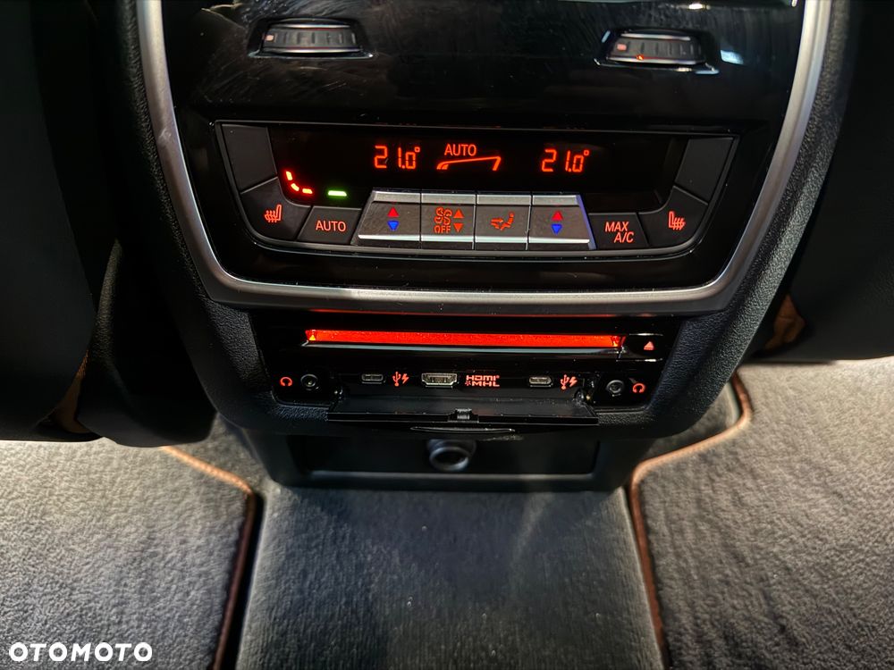 BMW X5 xDrive40d mHEV - 23
