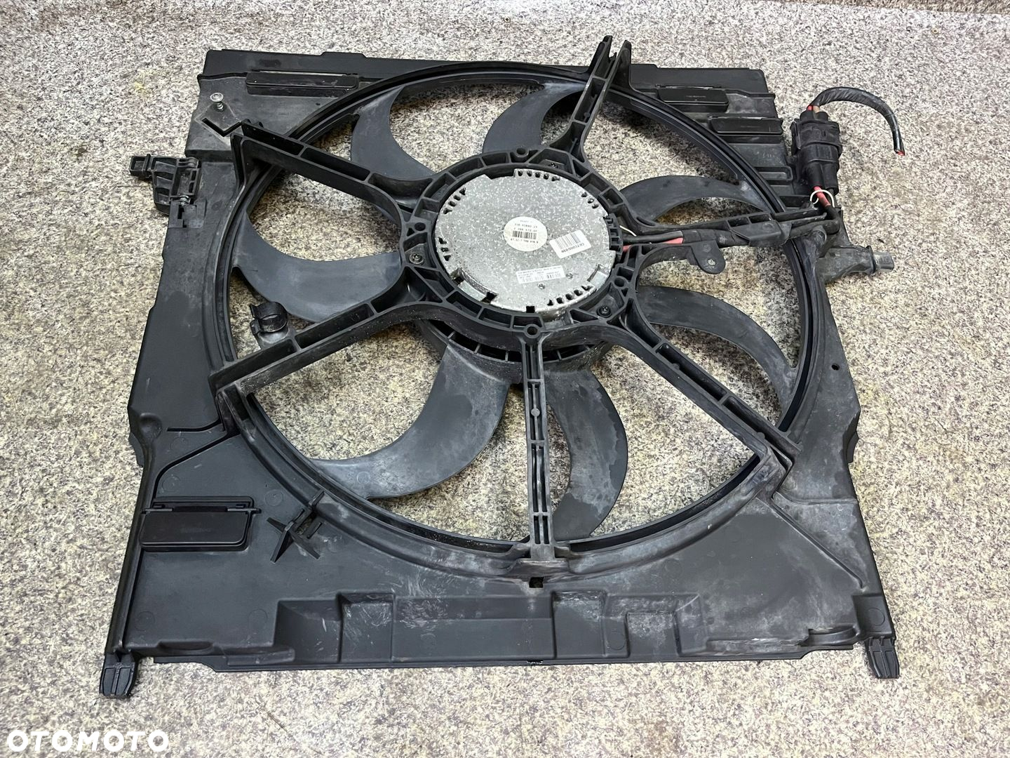 Wentylator wiatrak chlodnic BMW E70 X5 3.0 D 3.5 D E71 X6 ORYGINAL - 3
